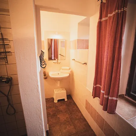 Statek Adamek Daire *